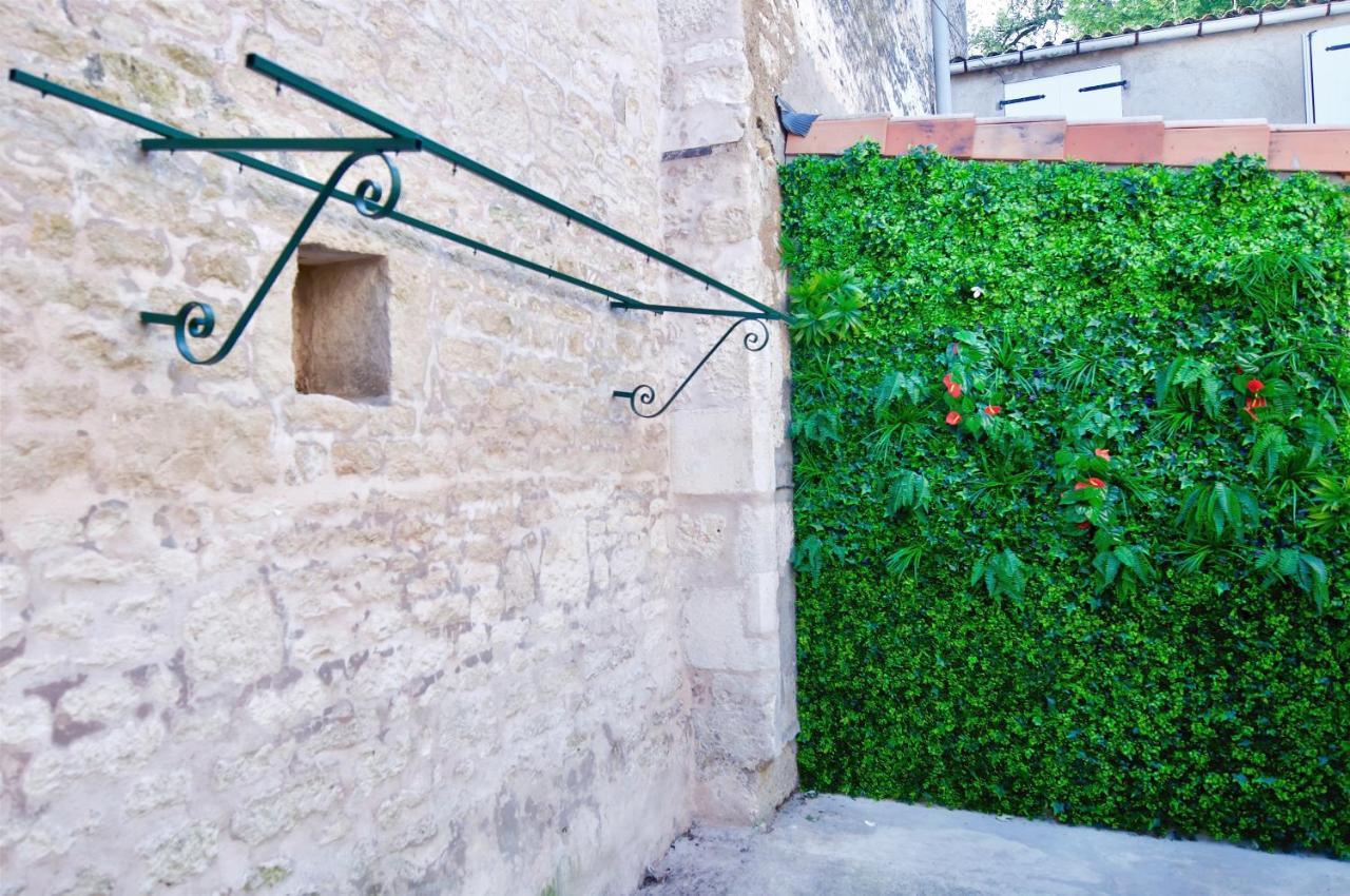 Apartmán Nuiteejour Niort Centre Exteriér fotografie